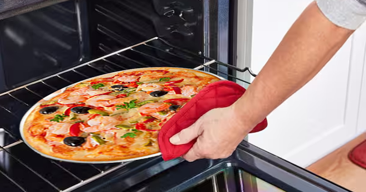 best pizza pan for home oven