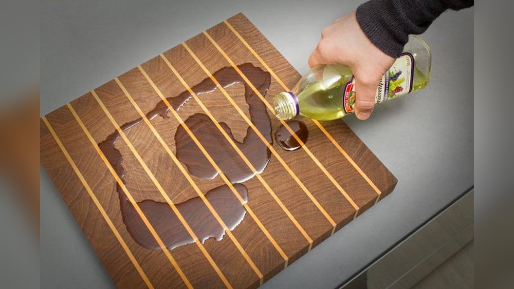 Can I Use Olive Oil on a Wooden Cutting Board
