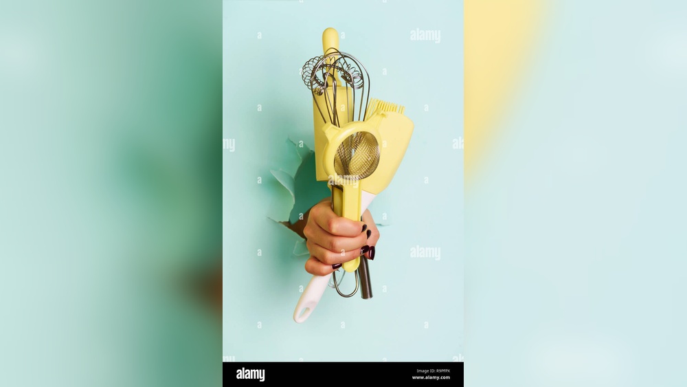 How Kitchen Tongs Mimic the Human Hand