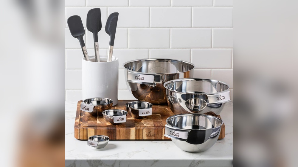 How Mixing Bowls Affect Baking Results