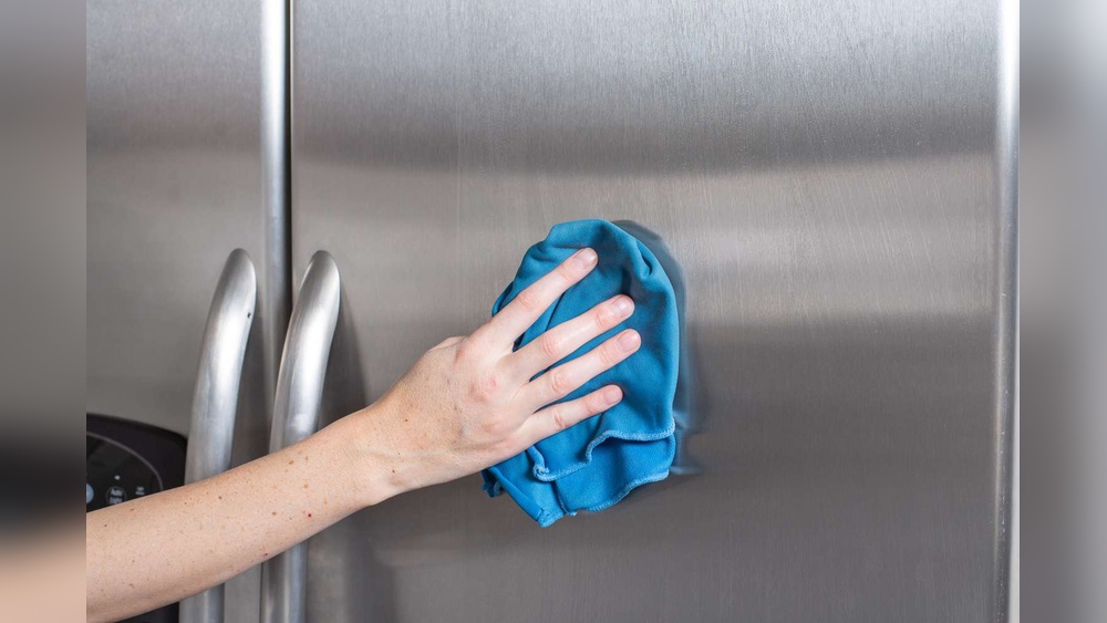 How to Get Scratches off of Stainless Steel