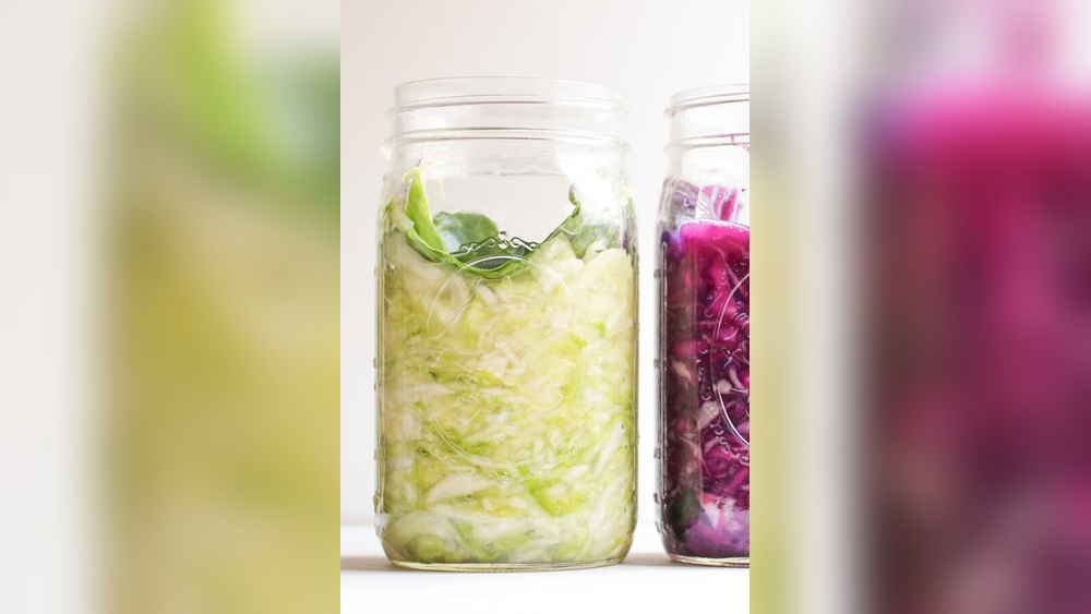 How to Make Sauerkraut in a Mason Jar